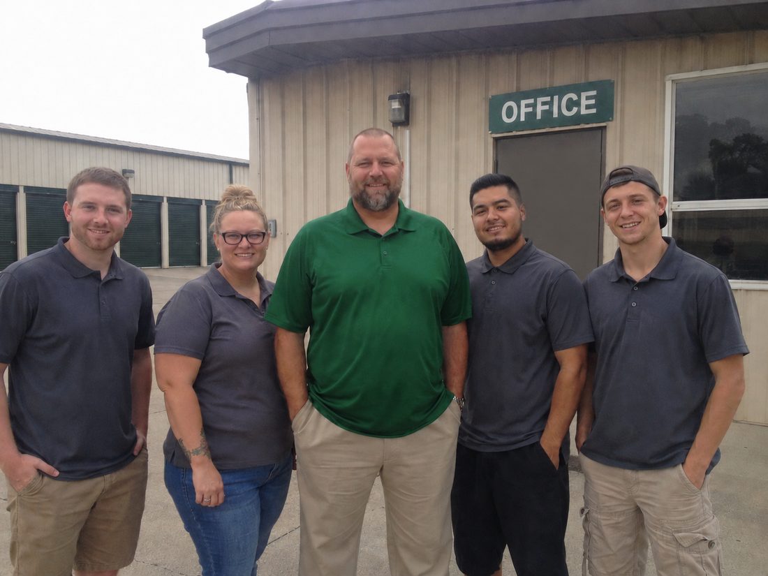 Pest control professionals in Oklahoma City, OK